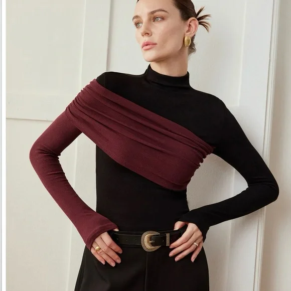 Black and Burgundy Off-Shoulder Top - Picture 2 of 3